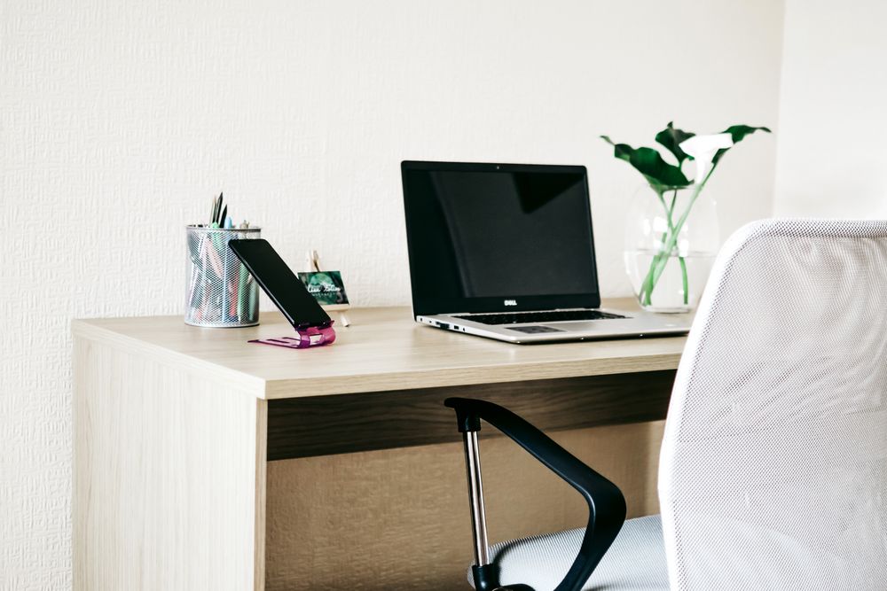 Laptop workspace for online learning
